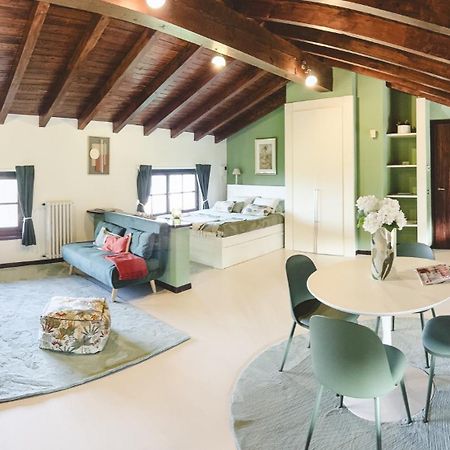 Belvedere Sul Lago Arona Luaran gambar
